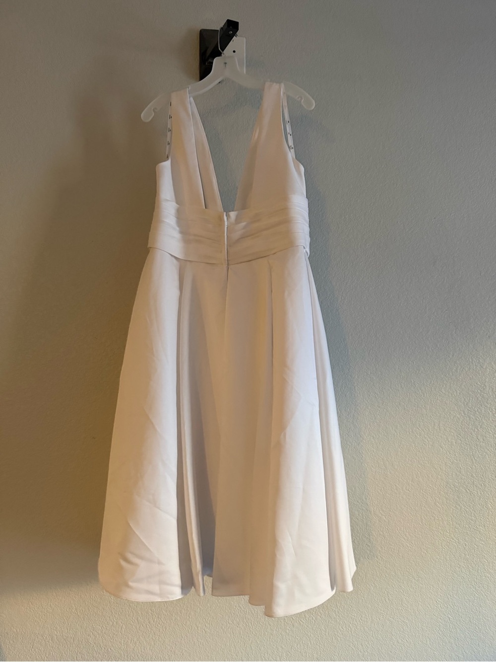 Elegant White V-Neck A-Line Dress